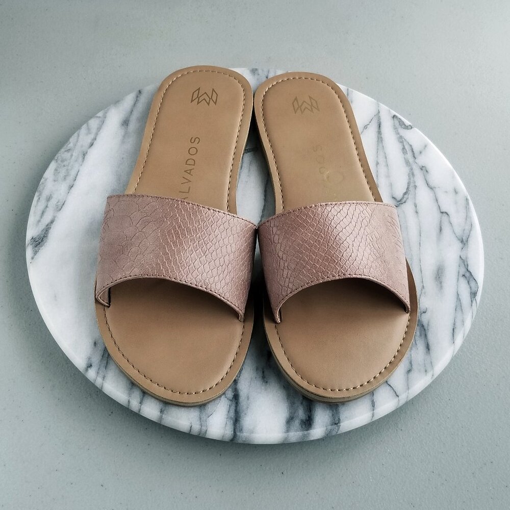 MALVADOS Faux Reptile Rose gold colored Sandals Single Toe Band Size 9/10